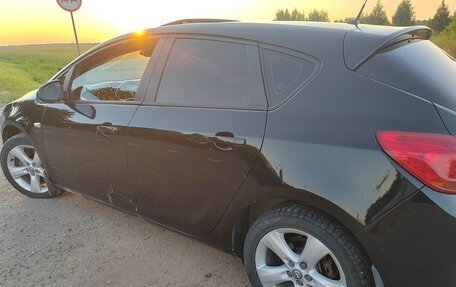 Opel Astra J, 2011 год, 550 000 рублей, 6 фотография