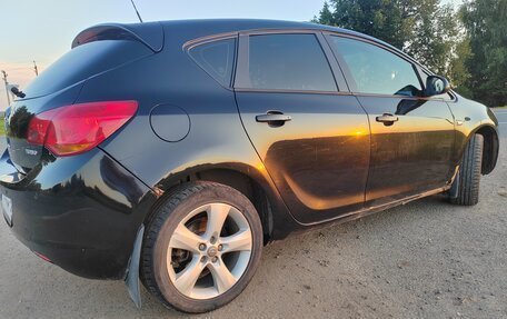 Opel Astra J, 2011 год, 550 000 рублей, 10 фотография