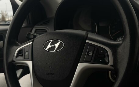 Hyundai Solaris II рестайлинг, 2012 год, 700 000 рублей, 12 фотография