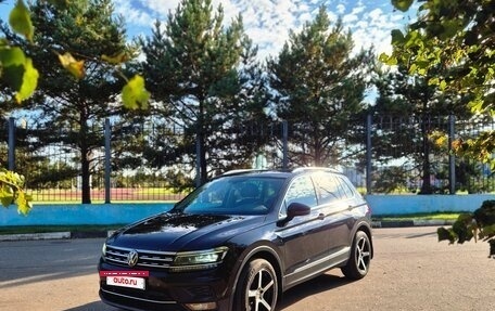Volkswagen Tiguan II, 2017 год, 2 200 000 рублей, 3 фотография
