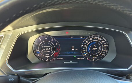 Volkswagen Tiguan II, 2017 год, 2 200 000 рублей, 7 фотография