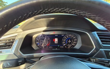 Volkswagen Tiguan II, 2017 год, 2 200 000 рублей, 8 фотография