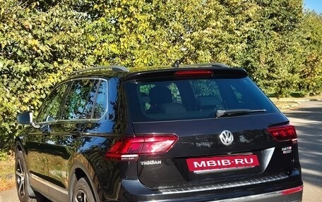 Volkswagen Tiguan II, 2017 год, 2 200 000 рублей, 11 фотография