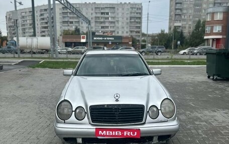 Mercedes-Benz E-Класс, 1998 год, 250 000 рублей, 9 фотография