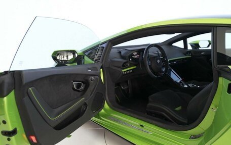 Lamborghini Huracán, 2023 год, 29 500 000 рублей, 8 фотография