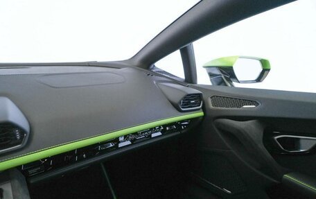 Lamborghini Huracán, 2023 год, 29 500 000 рублей, 12 фотография