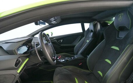 Lamborghini Huracán, 2023 год, 29 500 000 рублей, 7 фотография