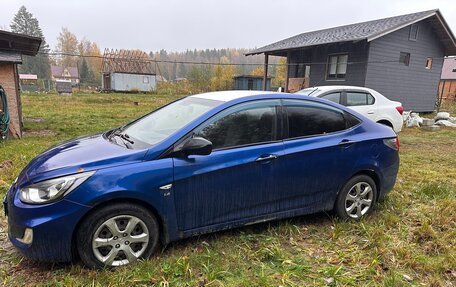 Hyundai Solaris II рестайлинг, 2011 год, 550 000 рублей, 4 фотография