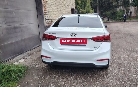 Hyundai Solaris II рестайлинг, 2018 год, 1 300 000 рублей, 9 фотография