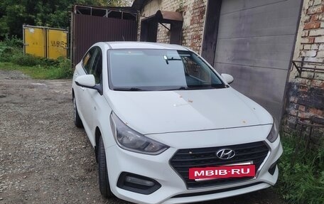 Hyundai Solaris II рестайлинг, 2018 год, 1 300 000 рублей, 10 фотография