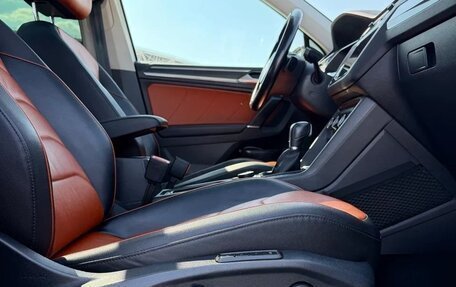 Volkswagen Tiguan II, 2017 год, 3 000 000 рублей, 14 фотография