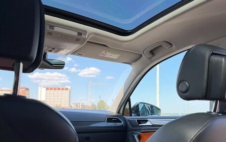 Volkswagen Tiguan II, 2017 год, 3 000 000 рублей, 17 фотография