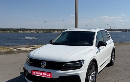 Volkswagen Tiguan II, 2017 год, 3 000 000 рублей, 6 фотография