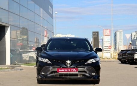 Toyota Camry, 2019 год, 2 890 000 рублей, 2 фотография