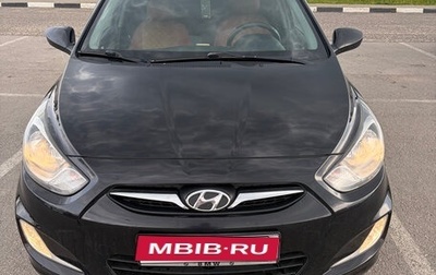 Hyundai Solaris II рестайлинг, 2013 год, 810 000 рублей, 1 фотография