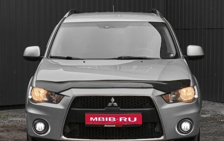 Mitsubishi Outlander III рестайлинг 3, 2009 год, 1 080 000 рублей, 4 фотография