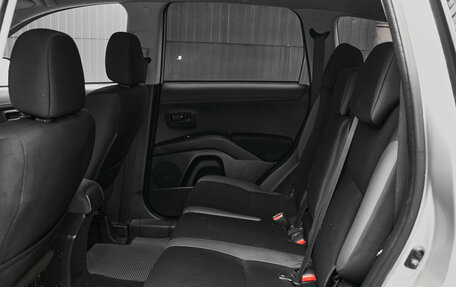Mitsubishi Outlander III рестайлинг 3, 2009 год, 1 080 000 рублей, 19 фотография