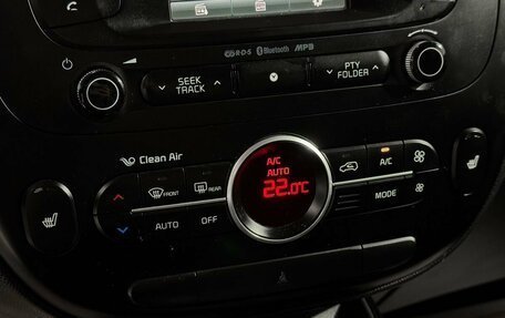 KIA Soul II рестайлинг, 2015 год, 1 019 000 рублей, 21 фотография
