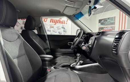 KIA Soul II рестайлинг, 2015 год, 1 019 000 рублей, 14 фотография