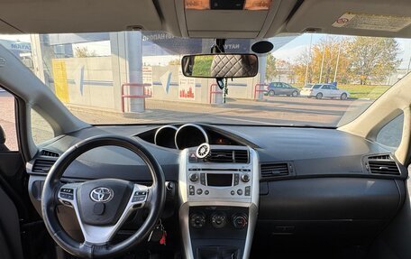 Toyota Verso I, 2010 год, 860 000 рублей, 6 фотография