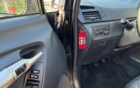 Toyota Verso I, 2010 год, 860 000 рублей, 7 фотография