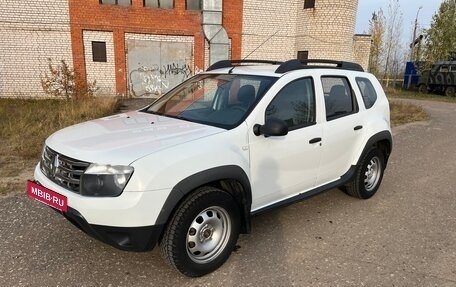 Renault Duster I рестайлинг, 2014 год, 840 000 рублей, 2 фотография