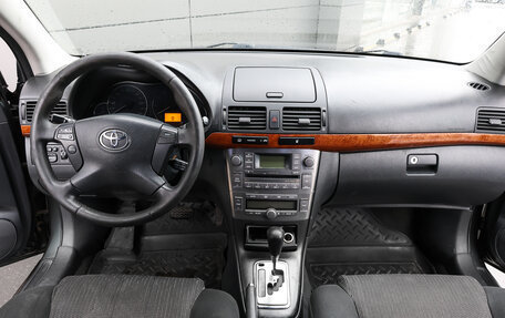 Toyota Avensis III рестайлинг, 2006 год, 698 000 рублей, 11 фотография