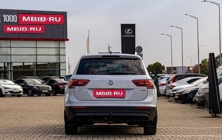 Volkswagen Tiguan II, 2018 год, 2 265 000 рублей, 5 фотография