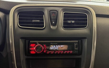 Renault Logan II, 2015 год, 657 000 рублей, 10 фотография