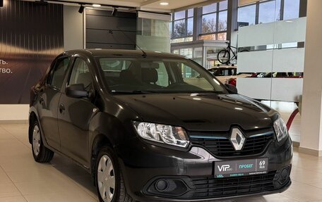 Renault Logan II, 2015 год, 657 000 рублей, 3 фотография