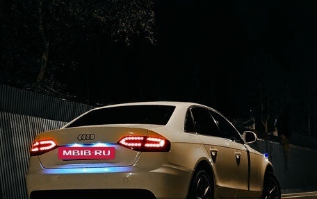 Audi A4, 2010 год, 1 300 000 рублей, 2 фотография