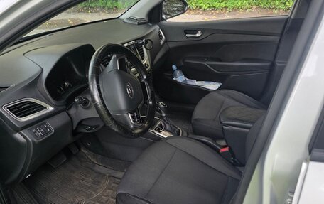 Hyundai Solaris II рестайлинг, 2019 год, 840 000 рублей, 4 фотография