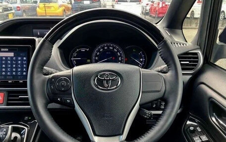 Toyota Esquire I, 2020 год, 1 815 000 рублей, 9 фотография
