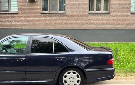 Mercedes-Benz E-Класс, 1998 год, 380 000 рублей, 3 фотография