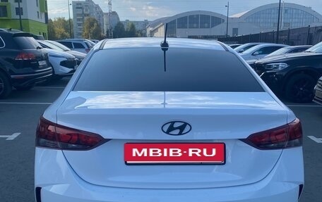 Hyundai Solaris II рестайлинг, 2021 год, 1 600 000 рублей, 2 фотография