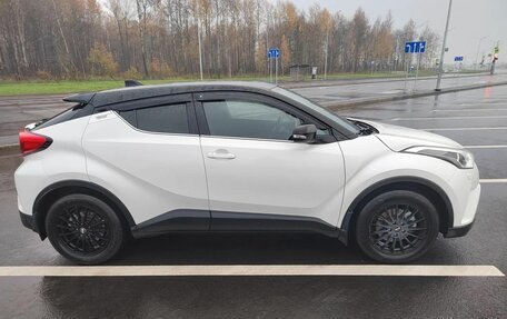 Toyota C-HR I рестайлинг, 2019 год, 2 599 000 рублей, 7 фотография