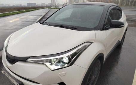 Toyota C-HR I рестайлинг, 2019 год, 2 599 000 рублей, 4 фотография