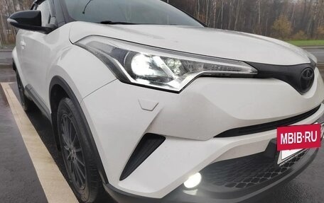 Toyota C-HR I рестайлинг, 2019 год, 2 599 000 рублей, 5 фотография
