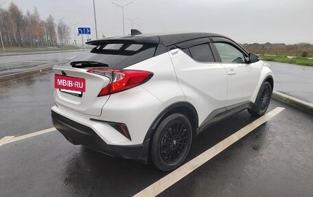Toyota C-HR I рестайлинг, 2019 год, 2 599 000 рублей, 8 фотография