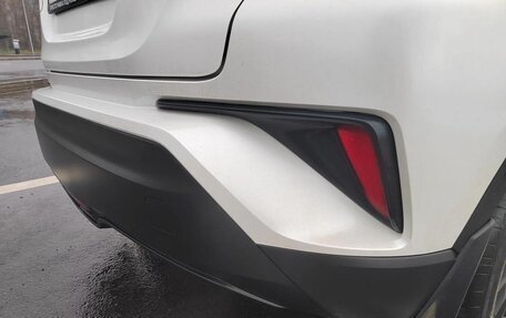 Toyota C-HR I рестайлинг, 2019 год, 2 599 000 рублей, 21 фотография