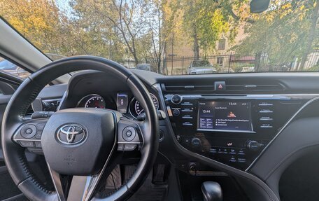 Toyota Camry, 2019 год, 2 850 000 рублей, 9 фотография