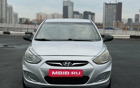 Hyundai Solaris II рестайлинг, 2013 год, 599 000 рублей, 2 фотография