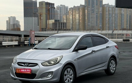 Hyundai Solaris II рестайлинг, 2013 год, 599 000 рублей, 4 фотография