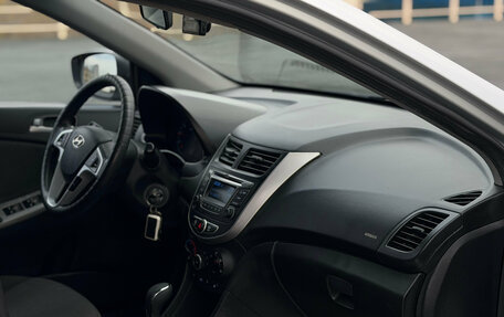 Hyundai Solaris II рестайлинг, 2013 год, 599 000 рублей, 20 фотография