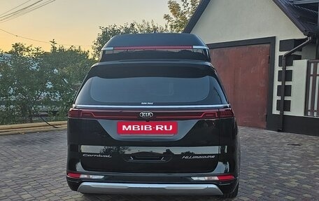 KIA Carnival, 2021 год, 4 500 000 рублей, 6 фотография