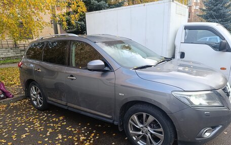 Nissan Pathfinder, 2015 год, 1 850 000 рублей, 1 фотография