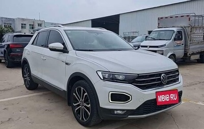 Volkswagen T-Roc I, 2022 год, 1 890 000 рублей, 1 фотография