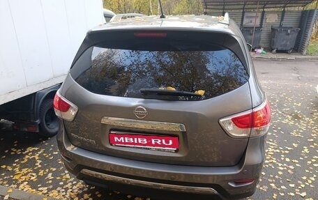 Nissan Pathfinder, 2015 год, 1 850 000 рублей, 5 фотография