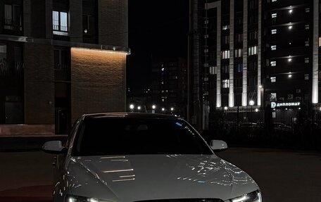 Audi A4, 2015 год, 1 850 000 рублей, 6 фотография