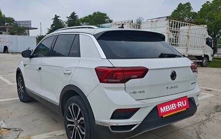 Volkswagen T-Roc I, 2022 год, 1 890 000 рублей, 6 фотография